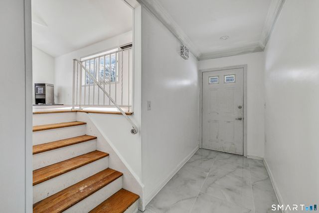 17 Stage Road, Brookfield, CT 06804