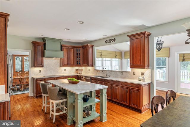 5393 EMMYS MILL CT, Haymarket, VA 20169