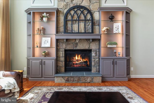 5393 EMMYS MILL CT, Haymarket, VA 20169