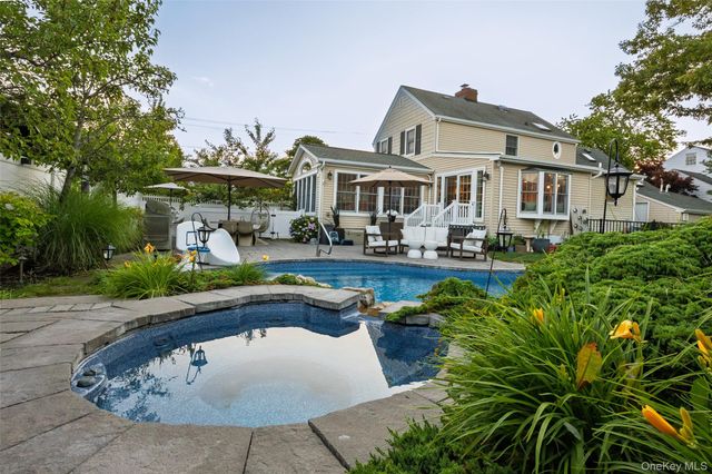 152 Bay Drive, Massapequa, NY 11758
