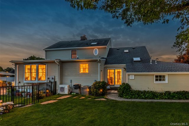 152 Bay Drive, Massapequa, NY 11758