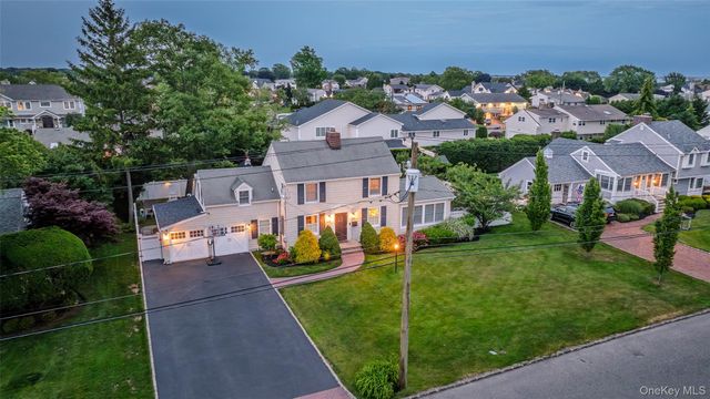 152 Bay Drive, Massapequa, NY 11758