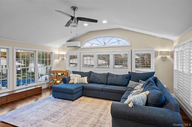 152 Bay Drive, Massapequa, NY 11758