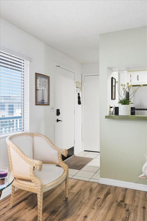 Image 4 of property listing at 22375 EDGEWATER DRIVE 256, Punta Gorda, FL 33980