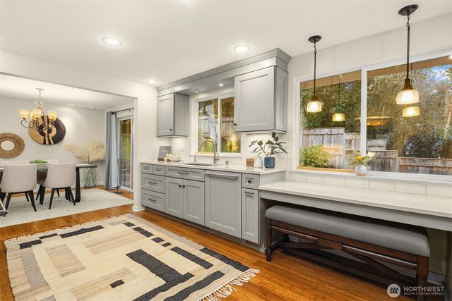 3410 NE 202nd Street, Lake Forest Park, WA 98155