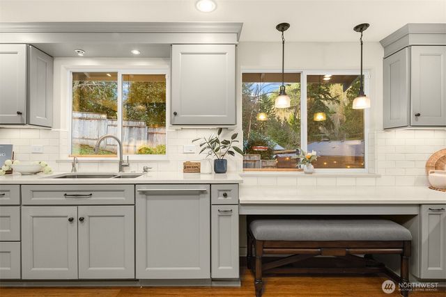 3410 NE 202nd Street, Lake Forest Park, WA 98155