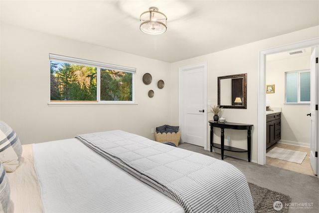 3410 NE 202nd Street, Lake Forest Park, WA 98155