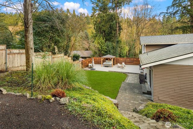 3410 NE 202nd Street, Lake Forest Park, WA 98155