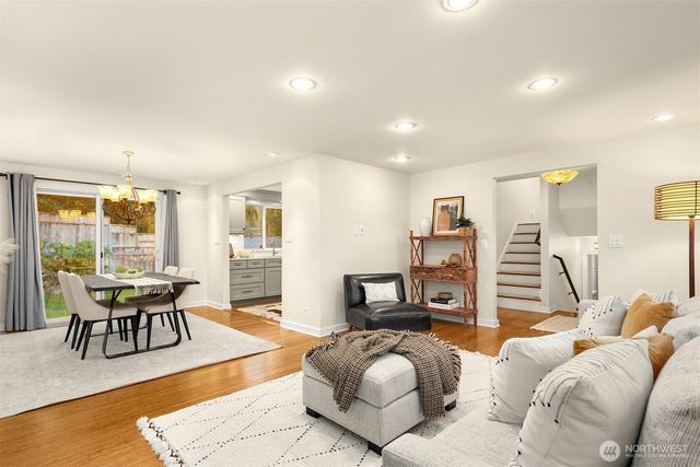 3410 NE 202nd Street, Lake Forest Park, WA 98155