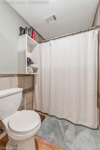 22000 Fresard Street, St. Clair Shores, MI 48080