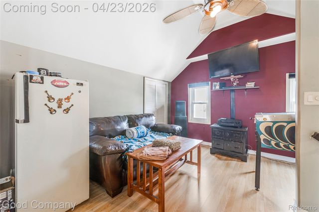 22000 Fresard Street, St. Clair Shores, MI 48080