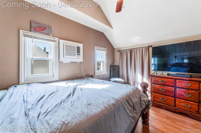 22000 Fresard Street, St. Clair Shores, MI 48080