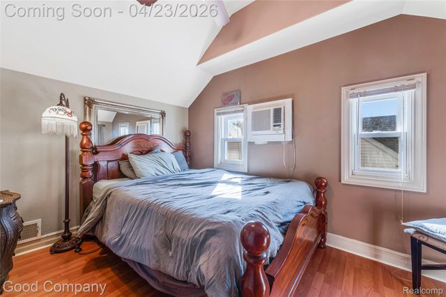 22000 Fresard Street, St. Clair Shores, MI 48080