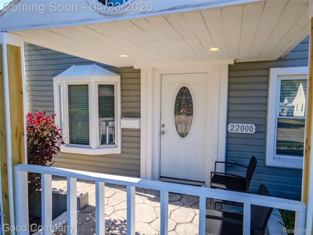 22000 Fresard Street, St. Clair Shores, MI 48080