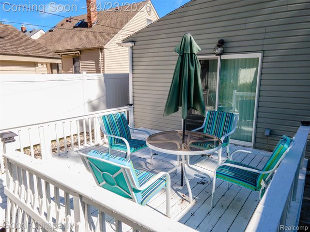 22000 Fresard Street, St. Clair Shores, MI 48080