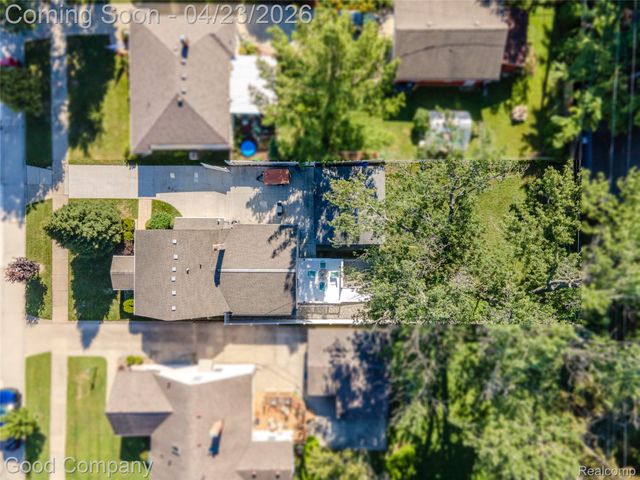 22000 Fresard Street, St. Clair Shores, MI 48080