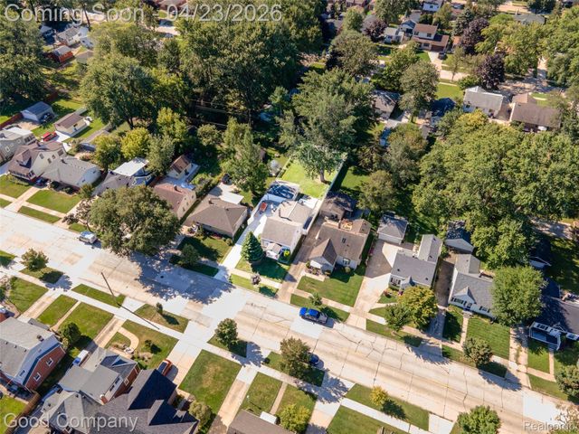 22000 Fresard Street, St. Clair Shores, MI 48080