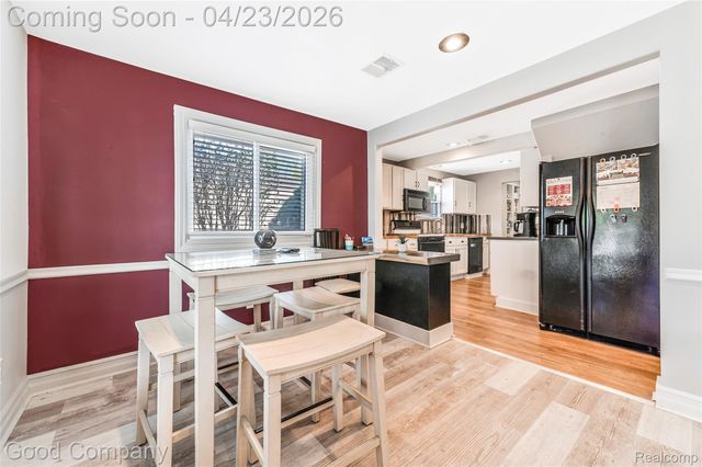 22000 Fresard Street, St. Clair Shores, MI 48080