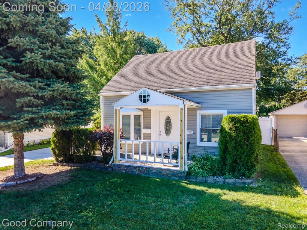 22000 Fresard Street, St. Clair Shores, MI 48080