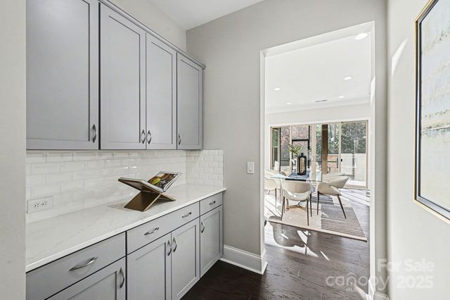 17651 Hawkwatch Lane, Charlotte, NC 28278