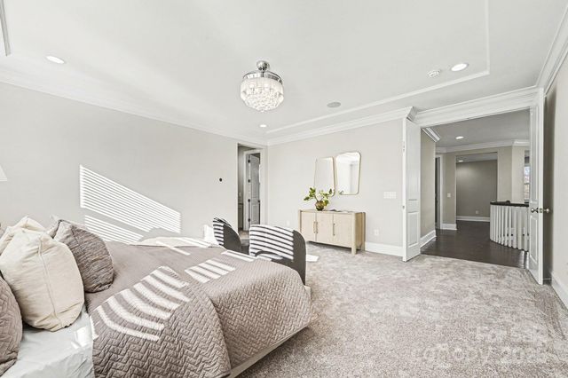 17651 Hawkwatch Lane, Charlotte, NC 28278