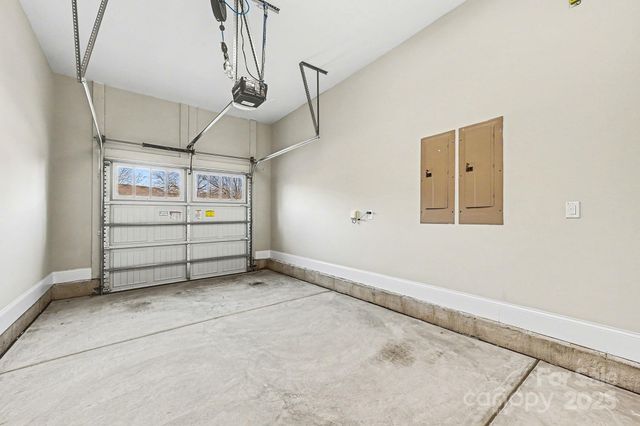 17651 Hawkwatch Lane, Charlotte, NC 28278