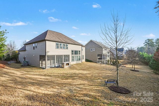 17651 Hawkwatch Lane, Charlotte, NC 28278
