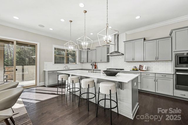 17651 Hawkwatch Lane, Charlotte, NC 28278