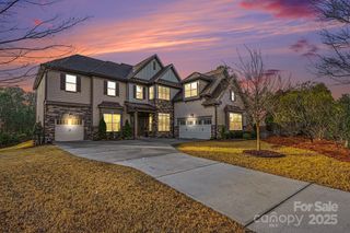 17651 Hawkwatch Lane, Charlotte, NC 28278