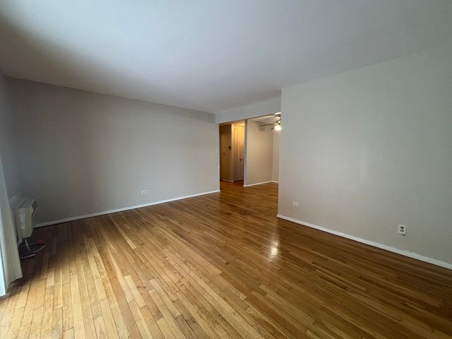 9546 Dee Road 1F, Des Plaines, IL 60016