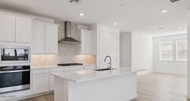 27472 N 69TH Lane, Peoria, AZ 85383