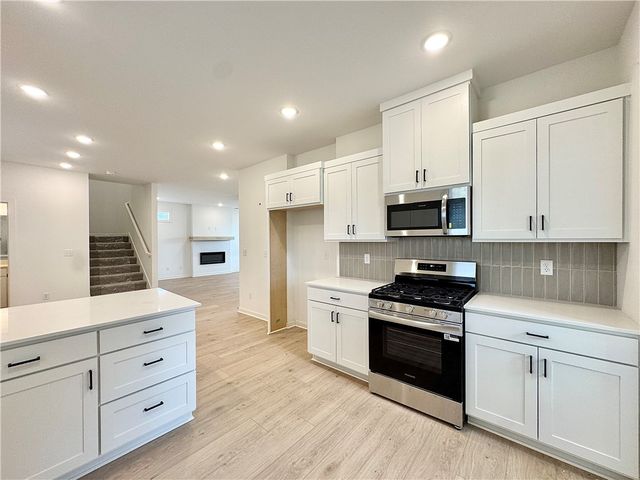 2631 Relaxation Avenue, Springdale, AR 72764