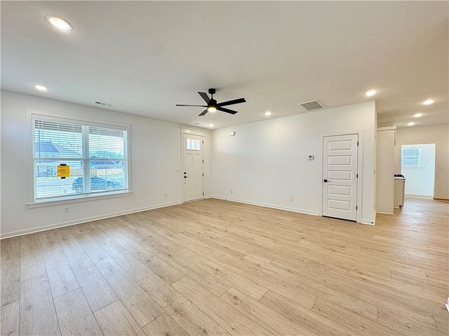 2631 Relaxation Avenue, Springdale, AR 72764