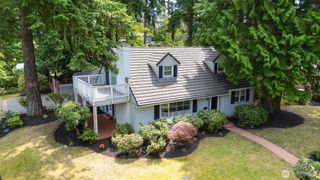 3706 84th Avenue SE, Mercer Island, WA 98040