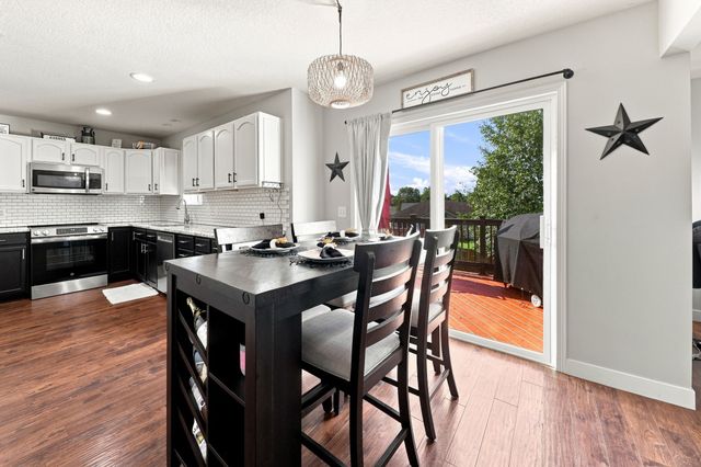 497 Morning Dove Boulevard, Pleasant Hill, IA 50327