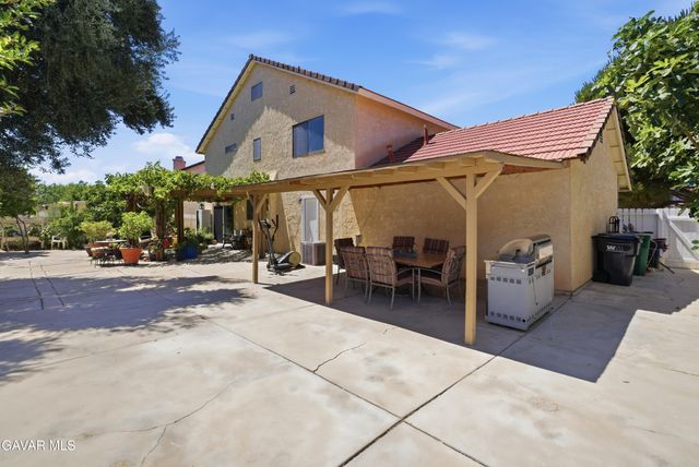 118 E Avenue R3, Palmdale, CA 93550
