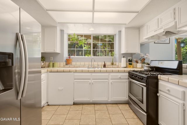 118 E Avenue R3, Palmdale, CA 93550