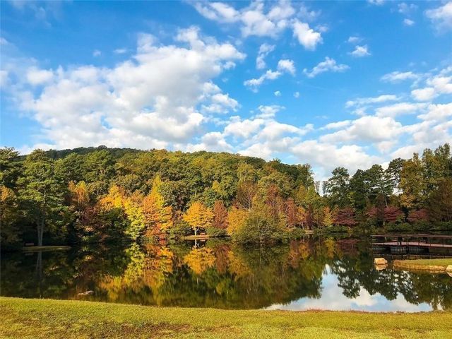 607 Hidden Close, Woodstock, GA 30188