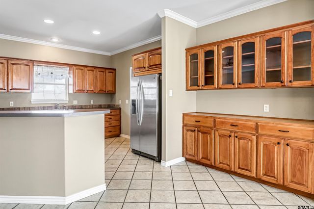 10624 Russell DR, Chandler, TX 75758