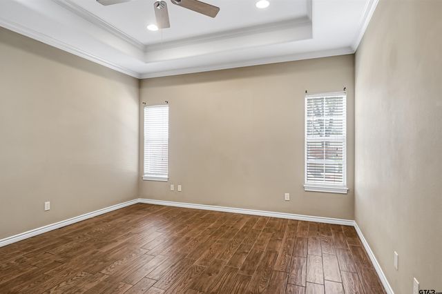 10624 Russell DR, Chandler, TX 75758