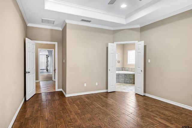 10624 Russell DR, Chandler, TX 75758