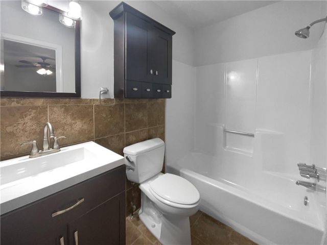 550 Wayside Drive, Lawrenceville, GA 30046