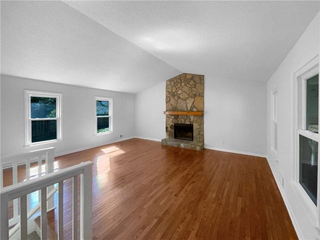 550 Wayside Drive, Lawrenceville, GA 30046