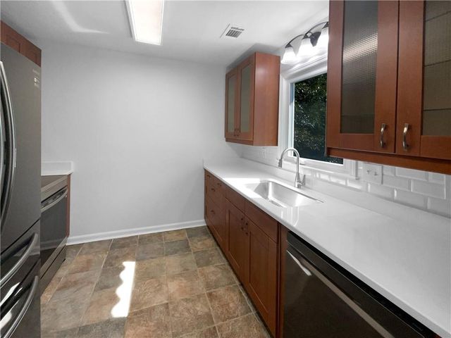 550 Wayside Drive, Lawrenceville, GA 30046