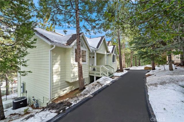 180 Grass Valley, Lake Arrowhead, CA 92352