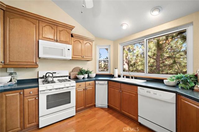 180 Grass Valley, Lake Arrowhead, CA 92352