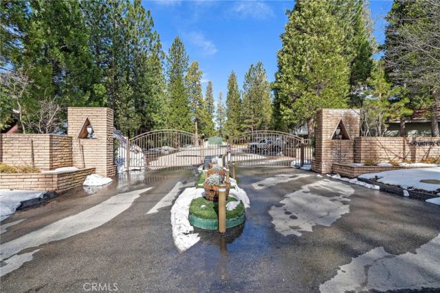 180 Grass Valley, Lake Arrowhead, CA 92352