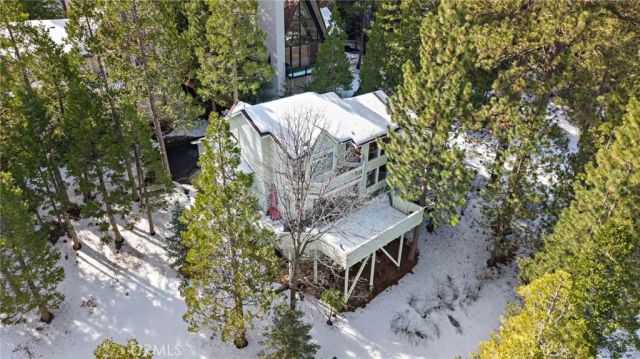 180 Grass Valley, Lake Arrowhead, CA 92352