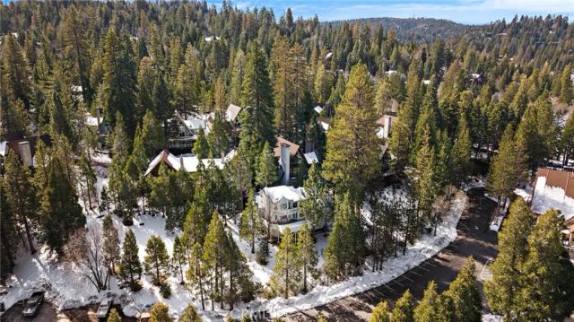 180 Grass Valley, Lake Arrowhead, CA 92352