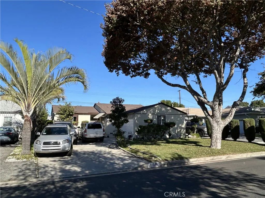 10251 Foster Road, Downey, CA 90242